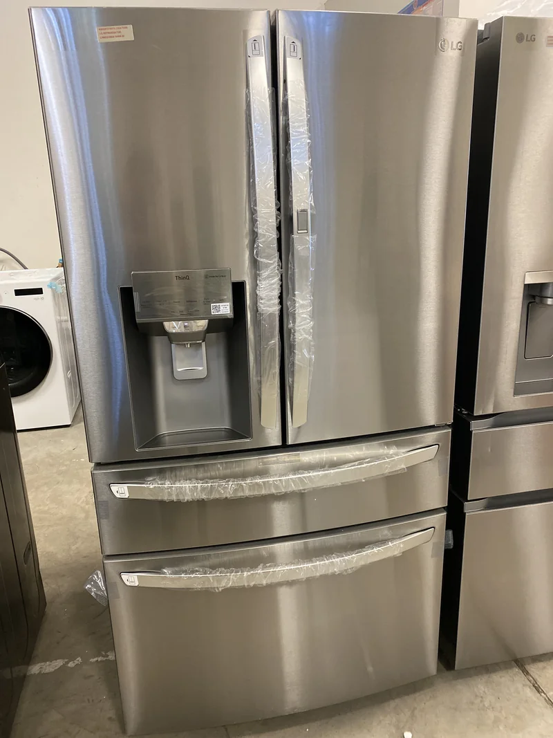 LG LRMDS3006S - French Door Refrigerator at Doraville Store