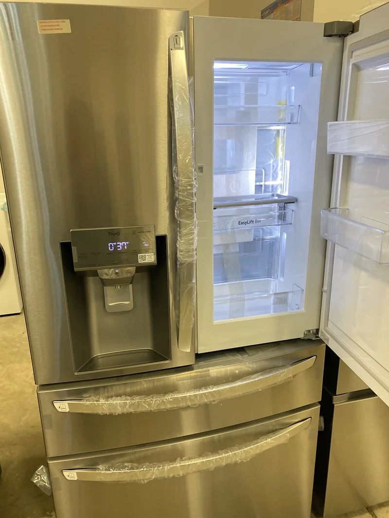 LG LRMDS3006S - French Door Refrigerator at Doraville Store