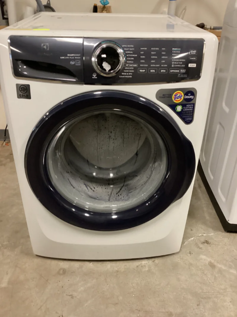 Electrolux ELFW7626BW - Front Load Washer at Doraville Store