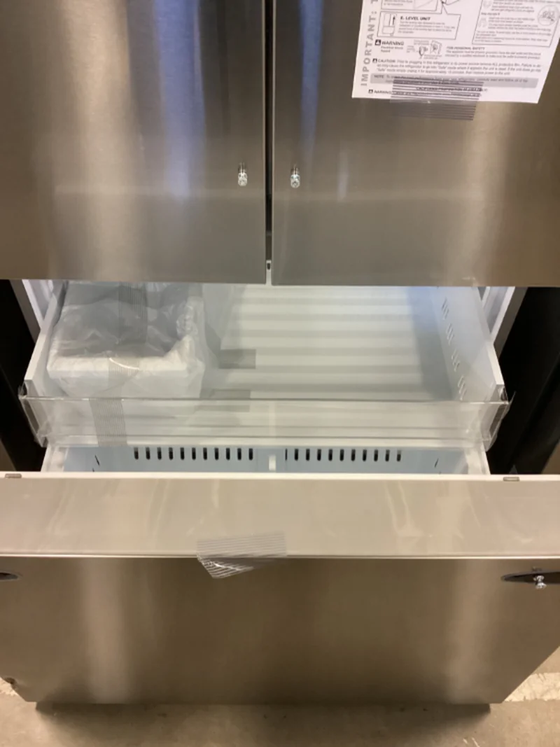 LG LRFLC2706S - French Door Refrigerator at Doraville Store